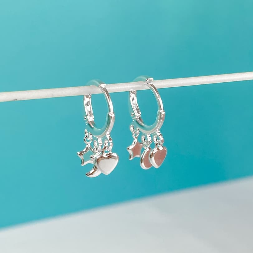 Mini Argola Lis - Coração Estrela Lua - Brinco Banhado a Prata