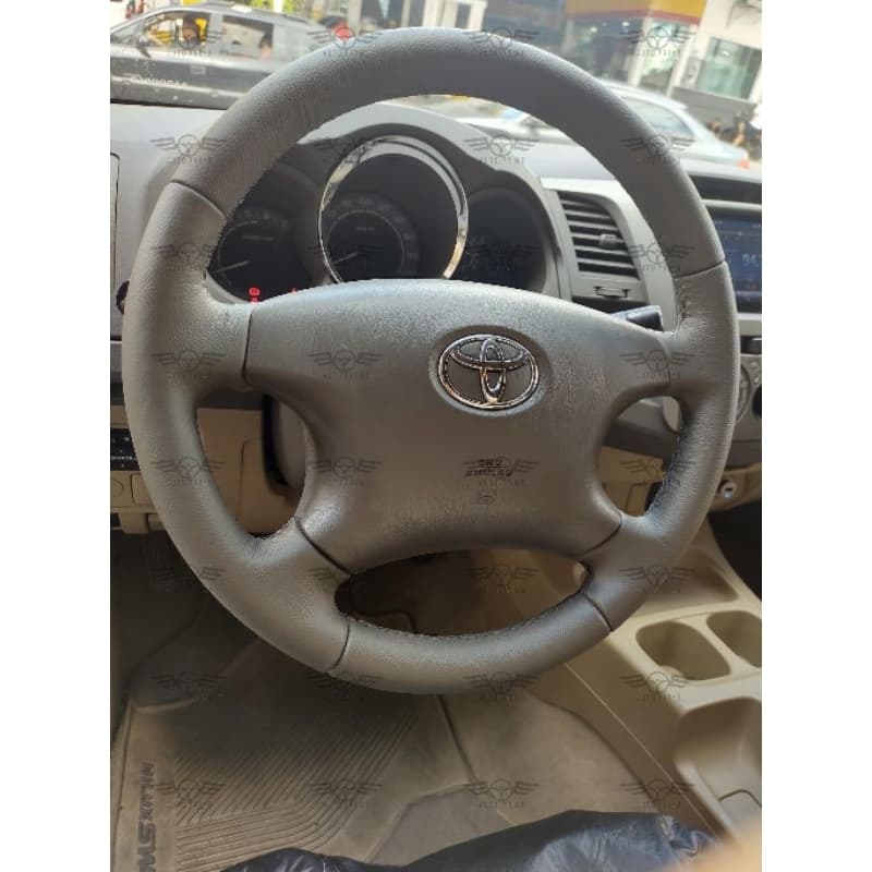 capa de volante costurada Hilux sw4 cor marrom em p.u
