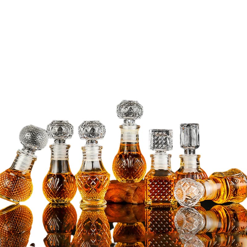 Kit Mini licoreira de vidro kit com 6 unidades 50 ml elegante / lembrancinha / bebidas