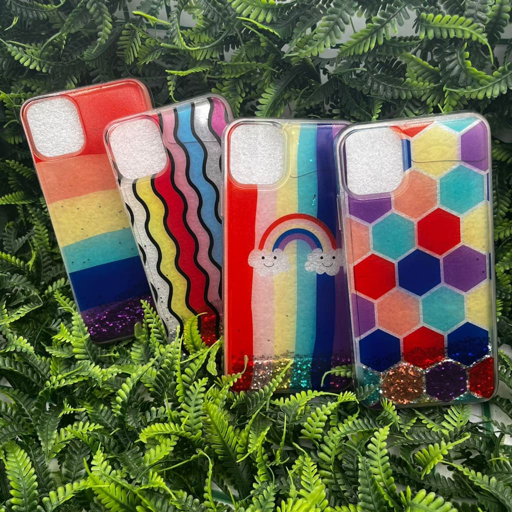 Capinha case para celular iPhone colorida com glitter