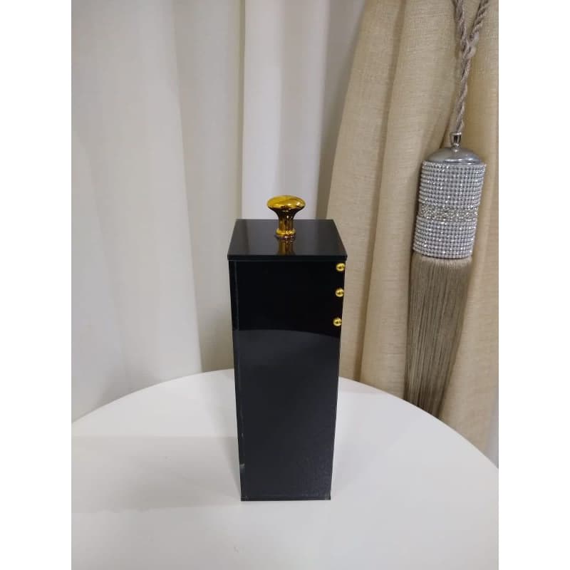 Porta escova de dentes Preto puxador dourado