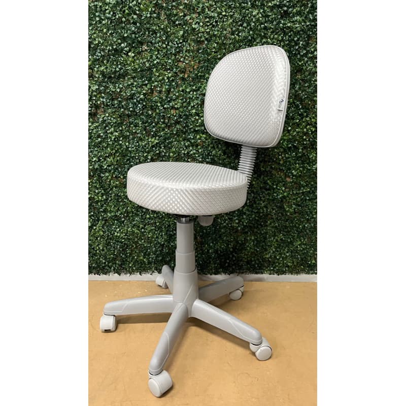 Cadeira Mocho Cinza 3D  Base Cinza Estética Podologia Manicure extensão de cílios