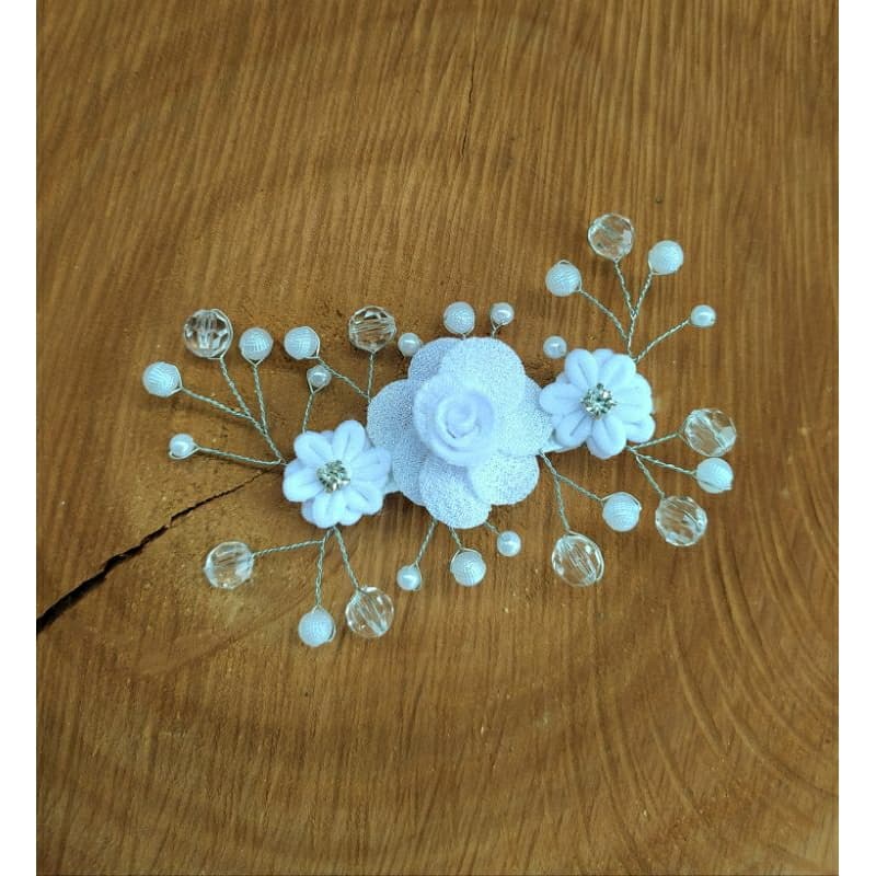 aplique de cabelo flores e pérolas em aramado menina presilha