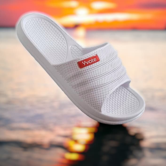 Chinelo Nuvem Slide Massageador Yvate Branco