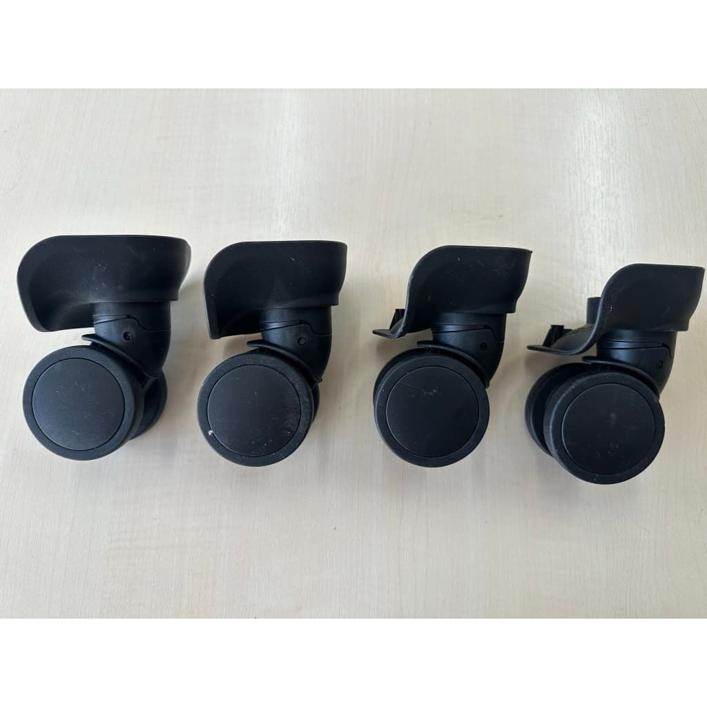 Rodinhas Duplas Giratórias Para Malas Com Rodas 360 Serve para todos os tamanhos de malas.