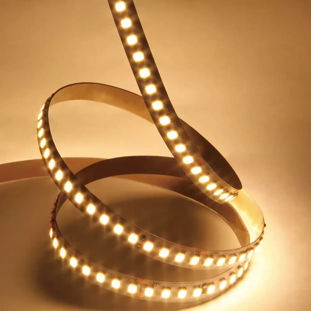 Fita led Branca quente 5m 3000k modelo 2835 240 led por metro alto brilho luz de led decoração areas internas e externas
