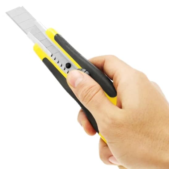 Estilete Profissional Emborrachado Com Trava 18mm Rodel c/11 lâminas