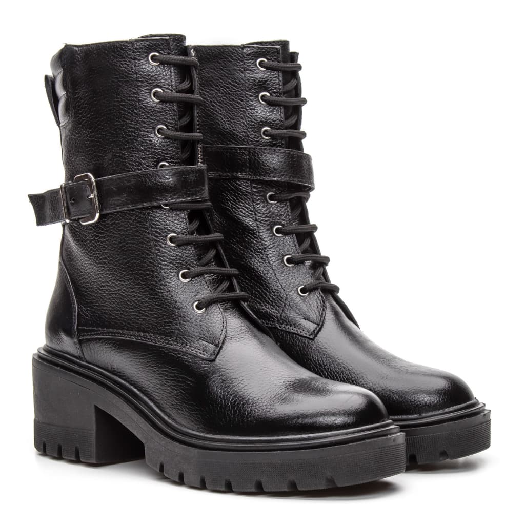 Bota Blogueira Feminina Tratorada em Couro Confortável Fivela Moda Aproprie Lançamento