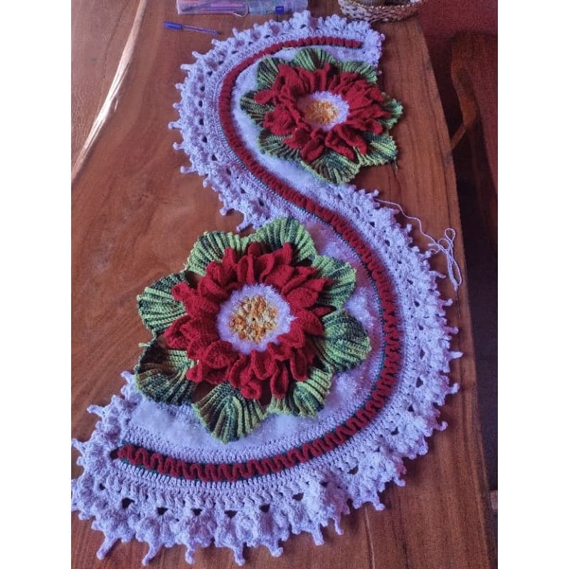 Trilho de mesa Mega flor Ana. 🌼 Trilho de mesa de crochê ,Forro de mesa Tolha de mesa