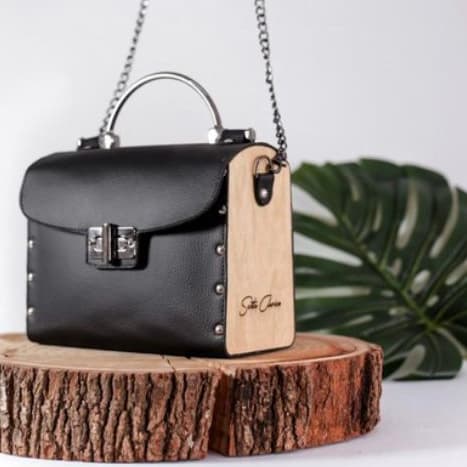 Bolsa SANTA CLARICE Bau Madeira Lateral Promoção MARAVILHOSA