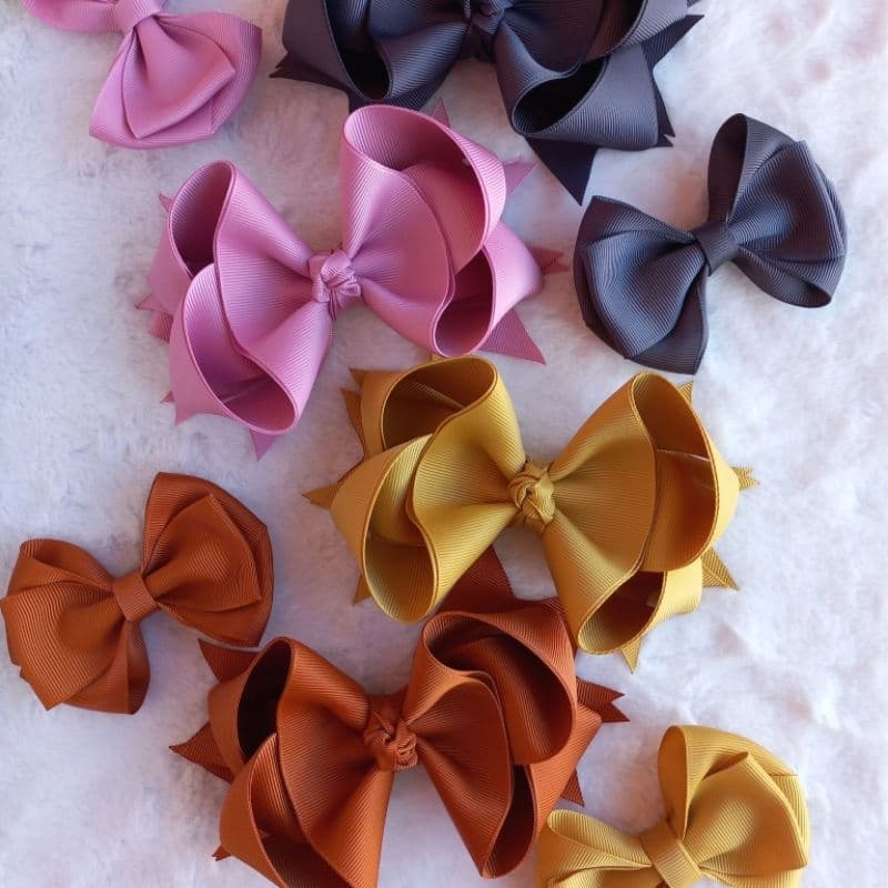 LAÇOS INFANTIL LOLLA  ( Mostarda.  Rose. Terracota. Grafite. rosa chiclete.rosa pétala.azul celeste.azul céu.vermelho )
