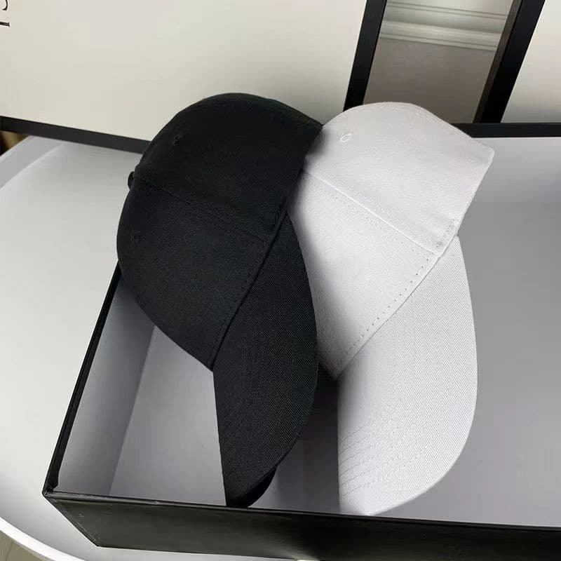 Boné Básico Unissex Aba Curva com Regulagem Ajustável fivela  Metal  Boné Clássico para Qualquer Momento