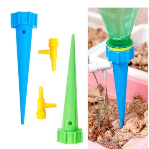 KIT Até 13 Gotejadores/Irrigadores acoplado em garrafa pet - para plantas, mudas, hortas, jardins  flores