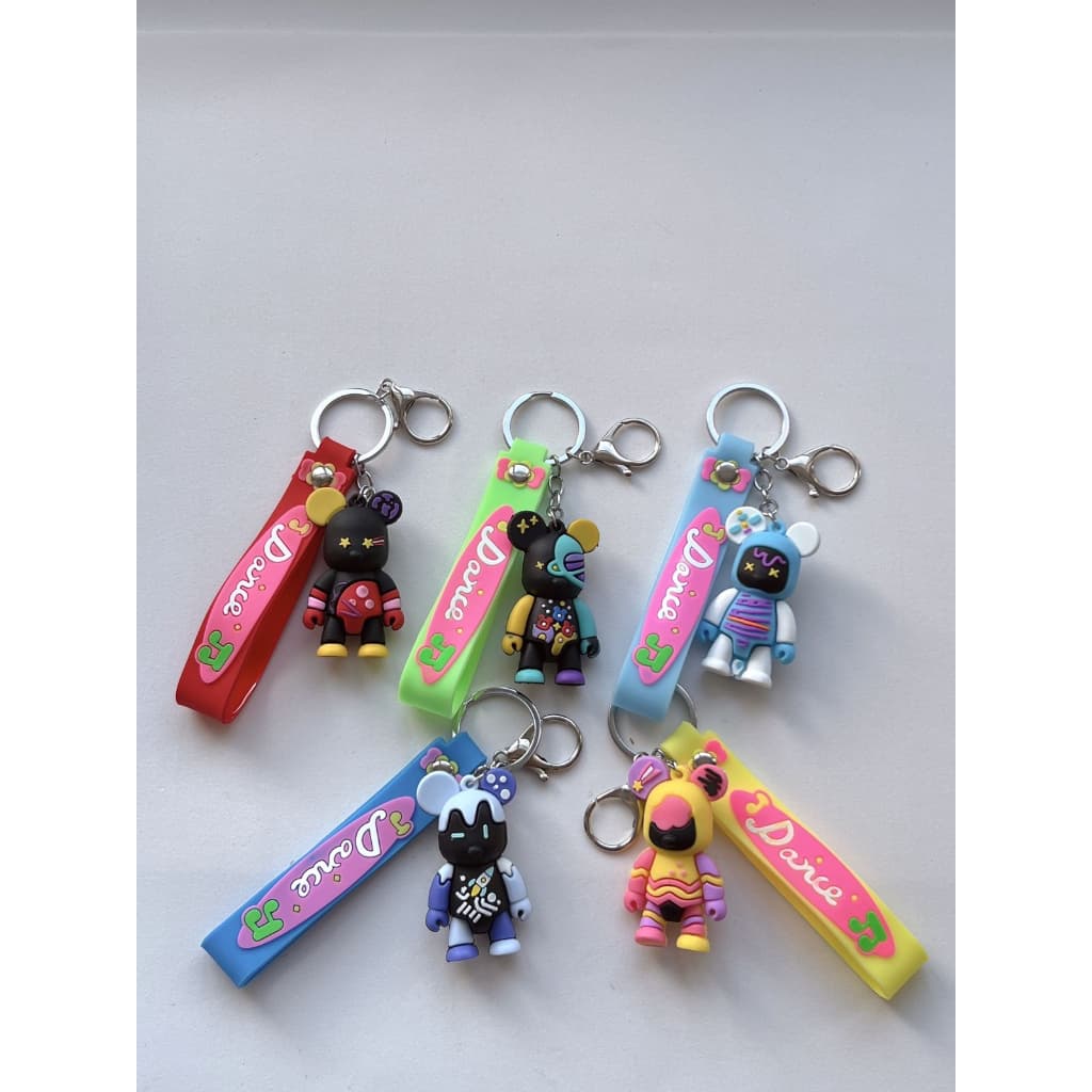 kit com 2 peça Bonito chaveiro animal de desenho animado cola macia tridimensional boneca mochila(envia aleatória)