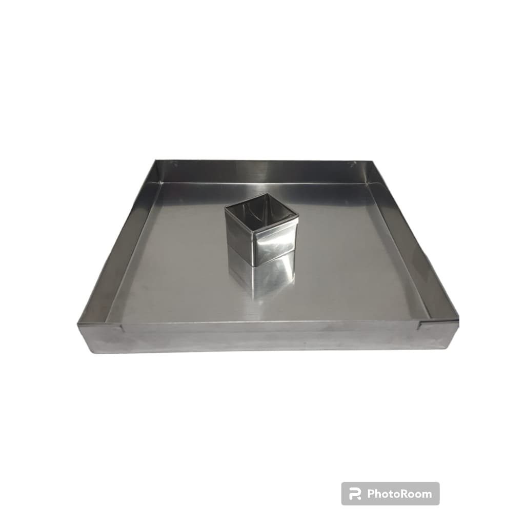 Forma de Brownie Quadrada 25x25x3 + Cortador com 1 cavidade (5cm) - MajuFormas