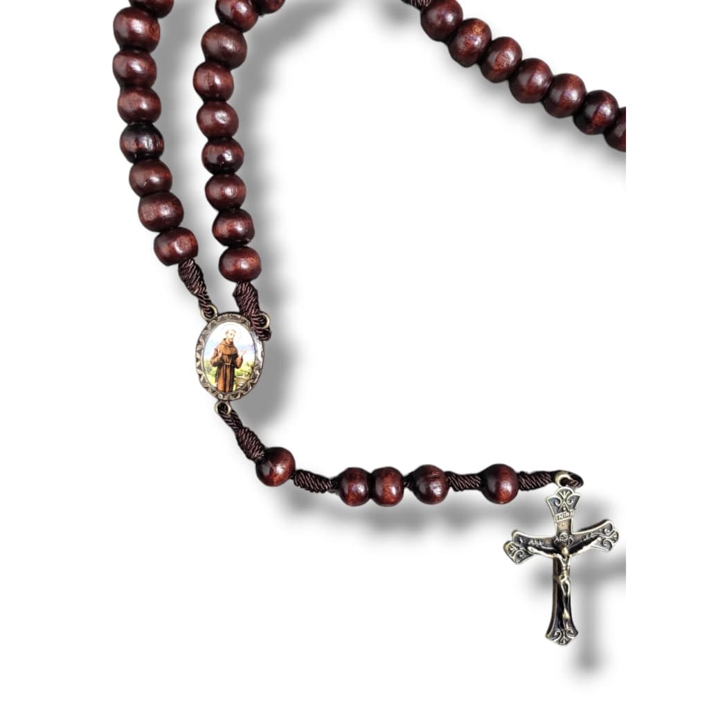 Terço de São Francisco De Madeira, Crucifixo em Metal