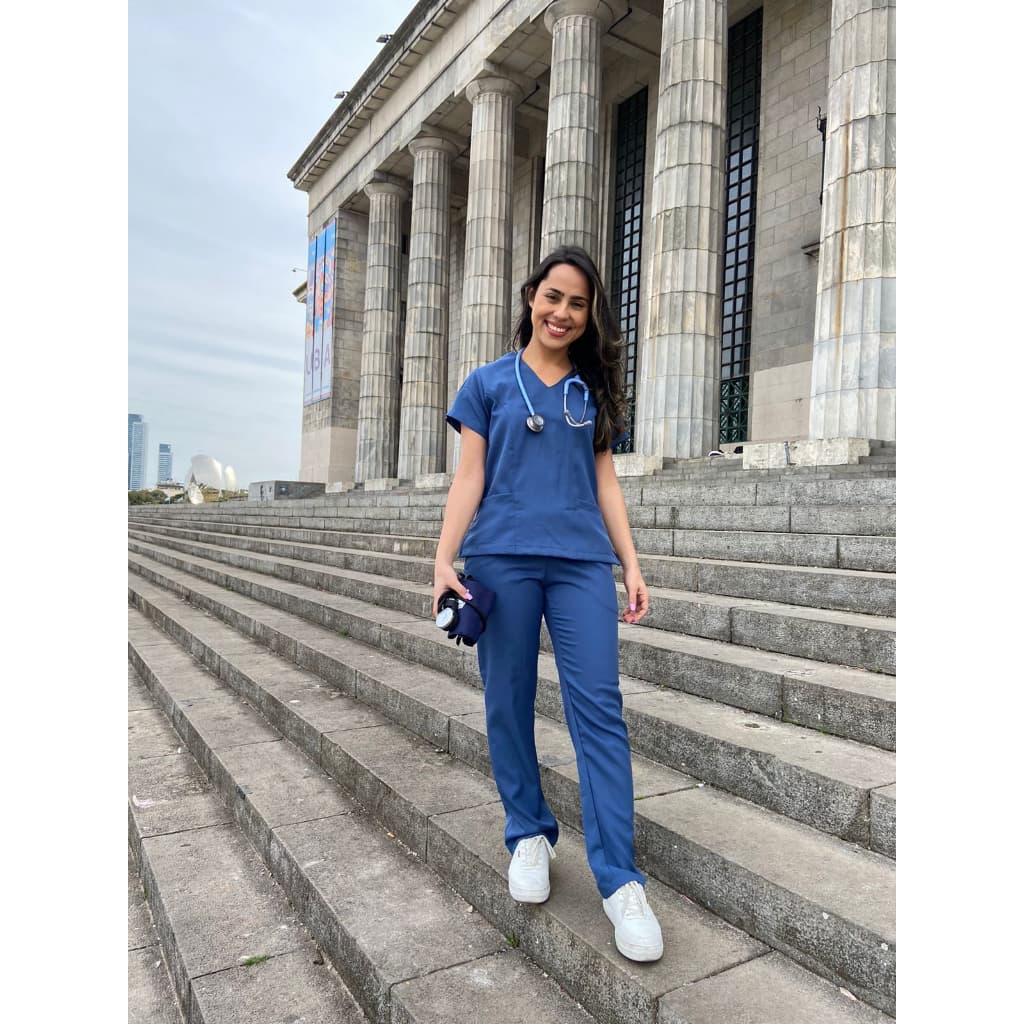 Conjunto Pijama Cirúrgico Azul Petróleo Feminino Tecido Gabardine/ Opcional de calça jogger