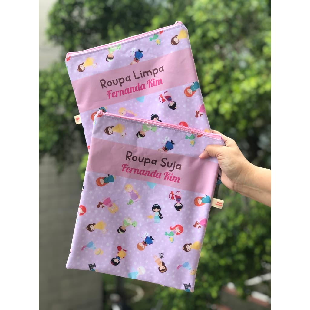 Kit com 2 Saquinhos Organizador de Roupa Suja e Limpa Personalizados com Nome Estampa Princesas