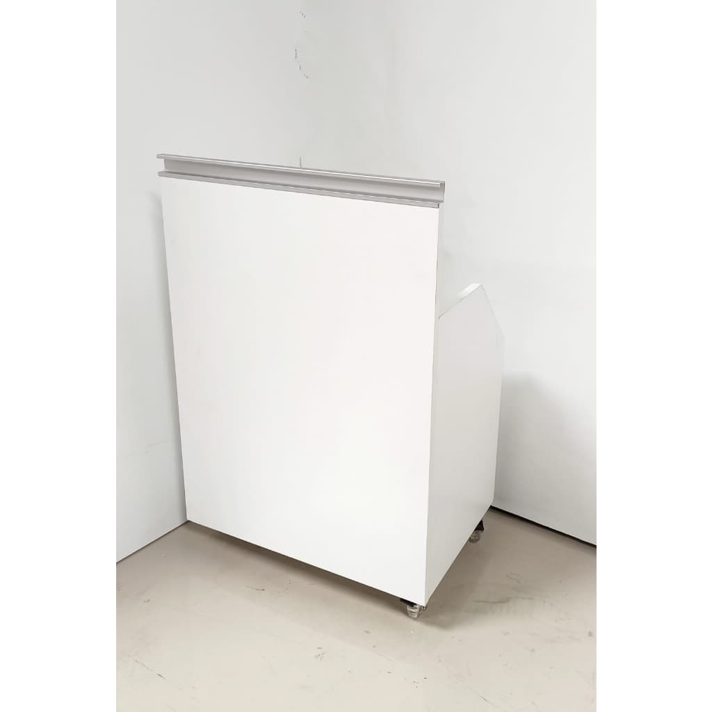 Nicho Gabinete P/ Tanque Armário P/ Lavanderia C/ Rodinhas 57 cm de largura  56 cm de comprimento  83cm de altura do chão