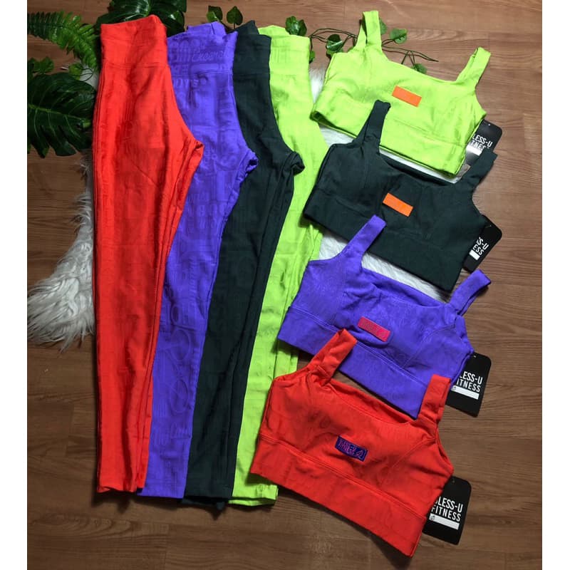 conjunto de leg poliamida com top com bojo reforçado / academia , atividades físicas em geral