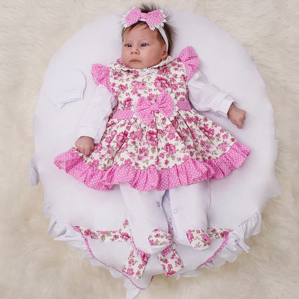 Saída de Maternidade com Vestido para Bebê Menina  Ísis 05 Peças Roupa de Bebe