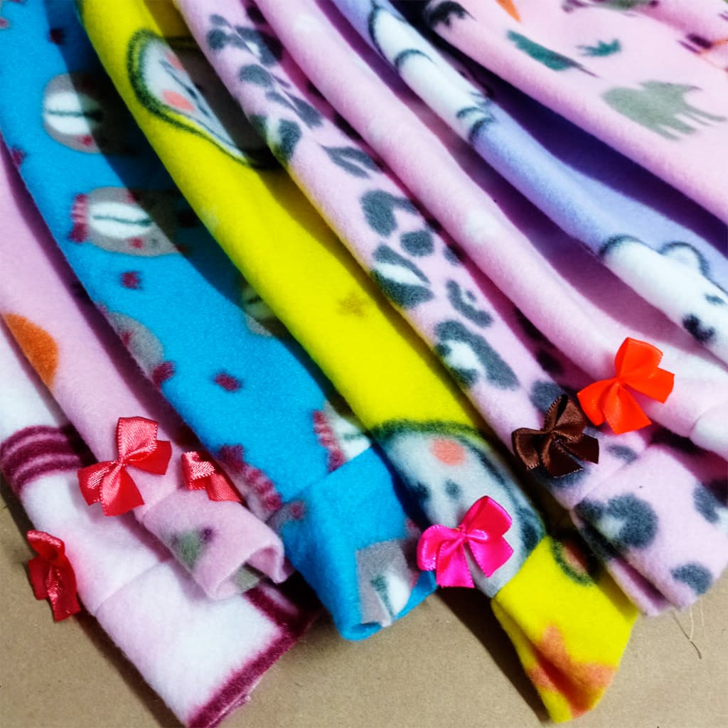 Kit  2pçs e 3pçs Roupa Pet Soft, Sueter de Soft Para Cães, Roupa de Frio Pet Macho Femea - Cores Sortidas