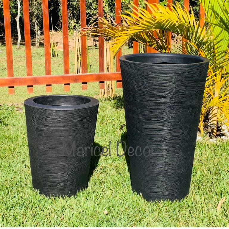 Kit 2 Vasos para plantas Coluna Cone Decorativo P e G em Polietileno Luxo Classico