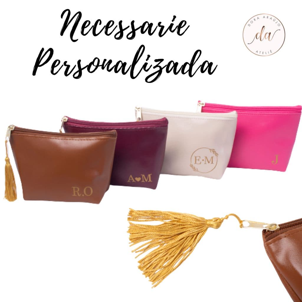 Necessaire Personalizada Kit com 45 unidades(várias cores)com inicial para casamento,madrinhas,noiva,aniversário