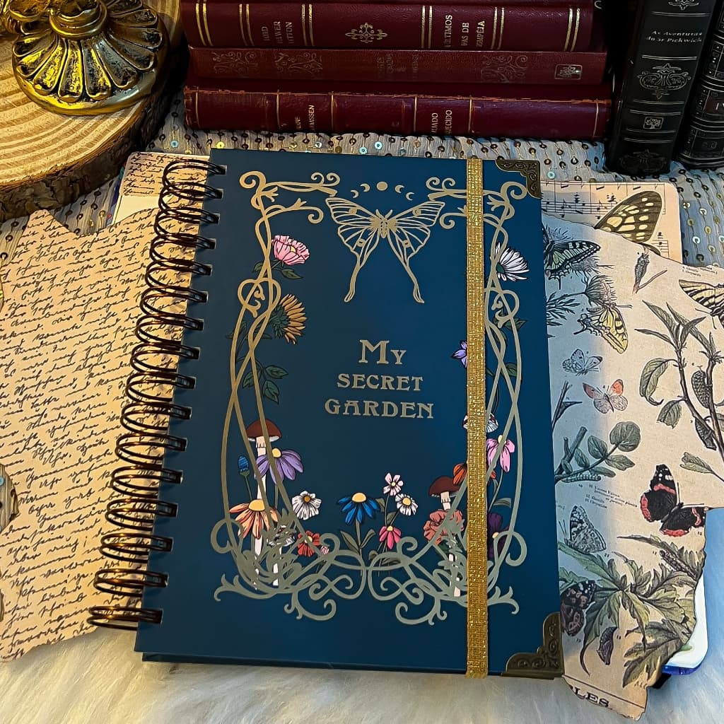 Diário/ caderno artesanal A5 Meu Jardim Secreto