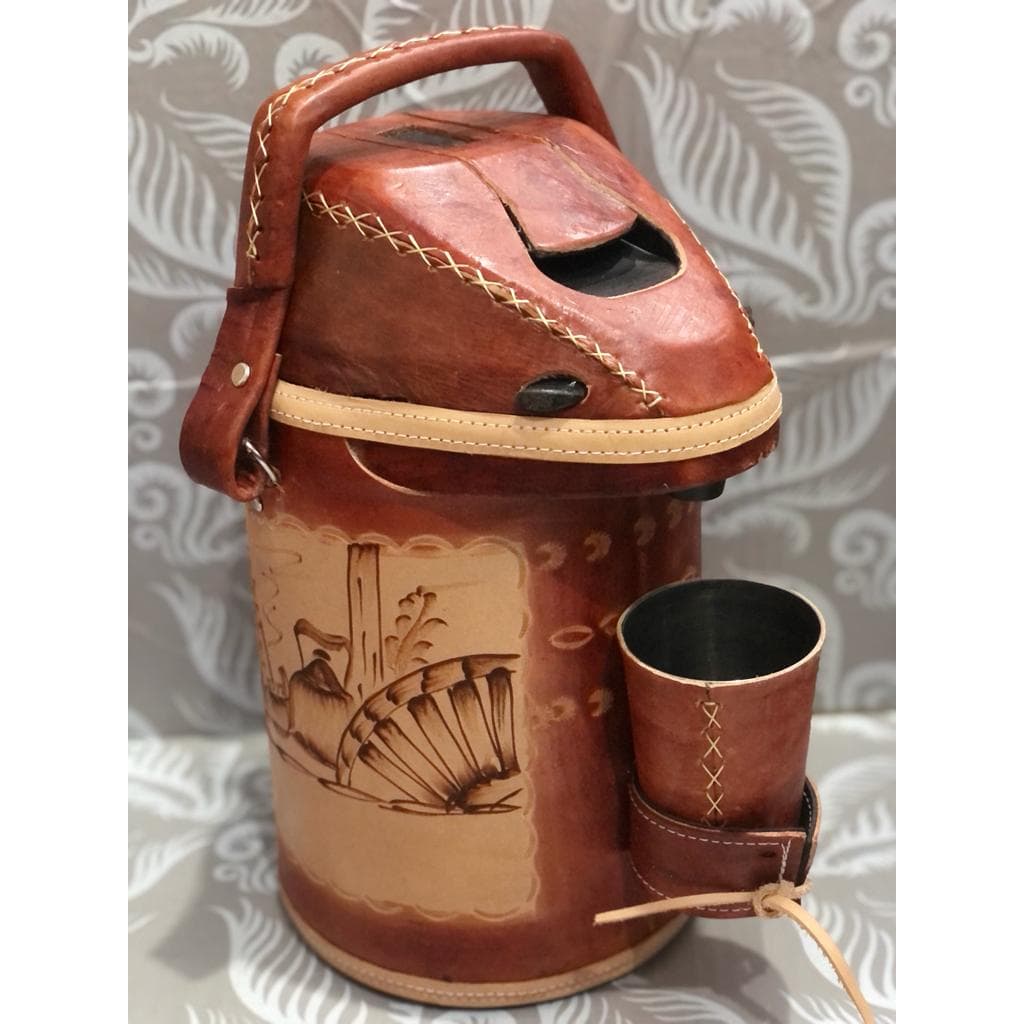 Garrafa Termica Quente E Frio Para Terere Com Couro varia descenha