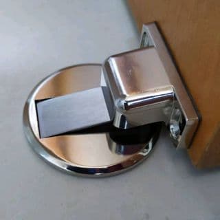 Prendedor de Porta Magnético  trava de porta Adesivo Fixa Porta Autoadesivo