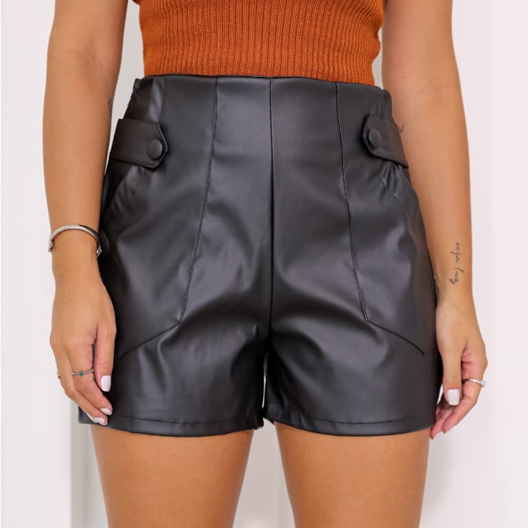 Short de Couro Com Cinto/Moda feminina