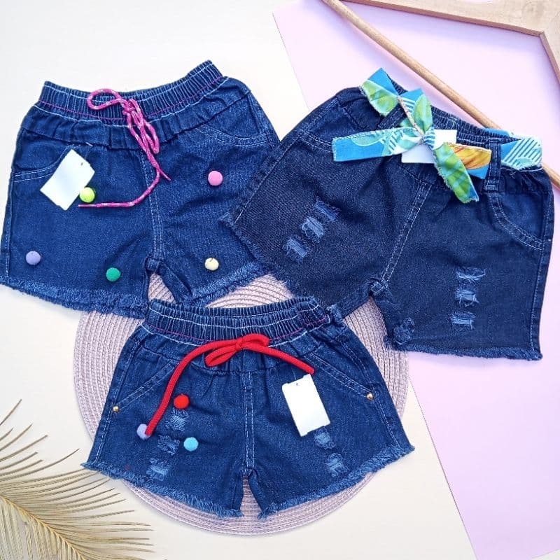 Short Jeans Bebê Menina infantil pom pom Blogueirinha P M e G veste de 0 à 6 anos /Roupa Infantil Menina