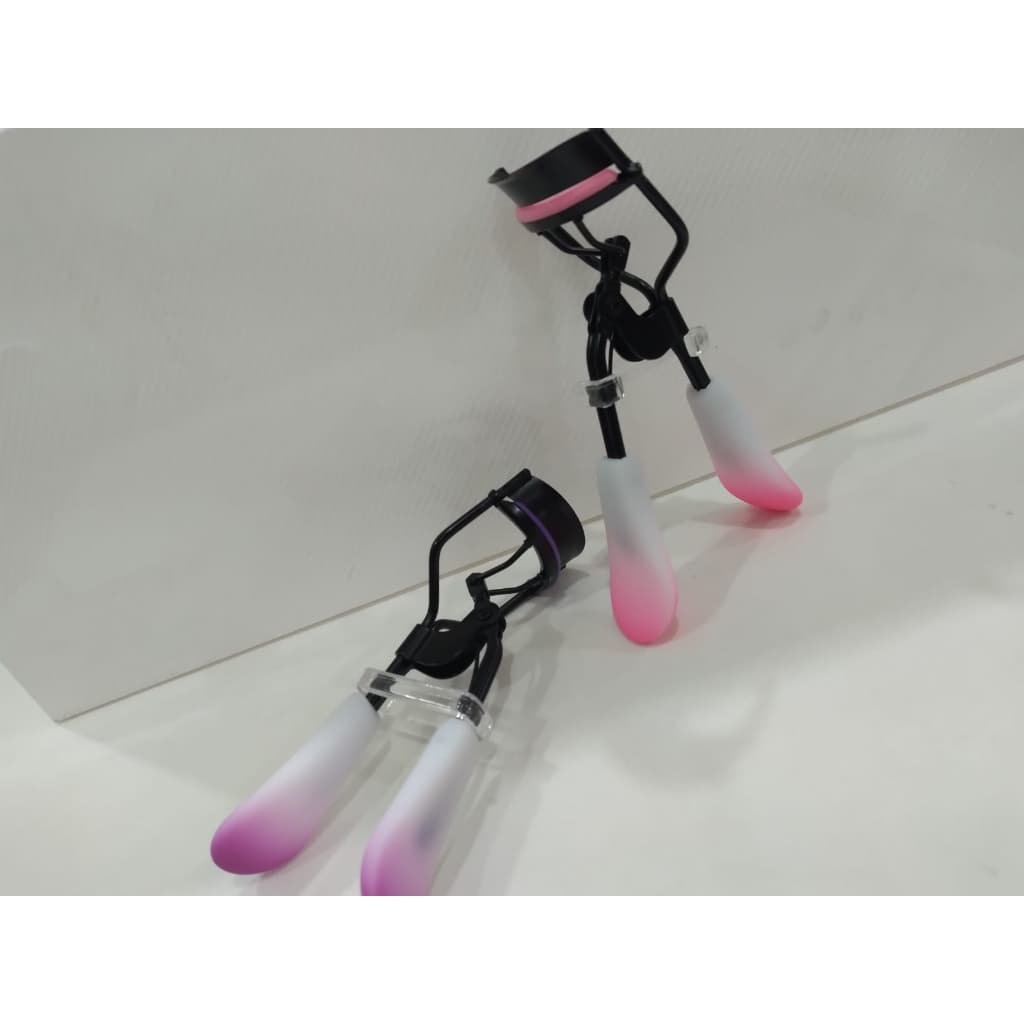 Curvador De Cílios Coração Curvex Profissional  Cores Sortidas