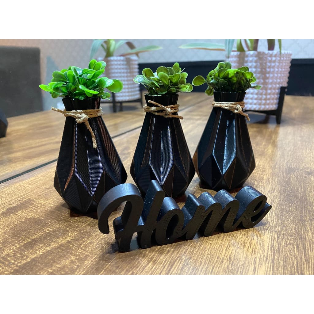 Kit 3 Mini Vasos Com Plantas Artificiais e Letreiro Home Decoração Sala