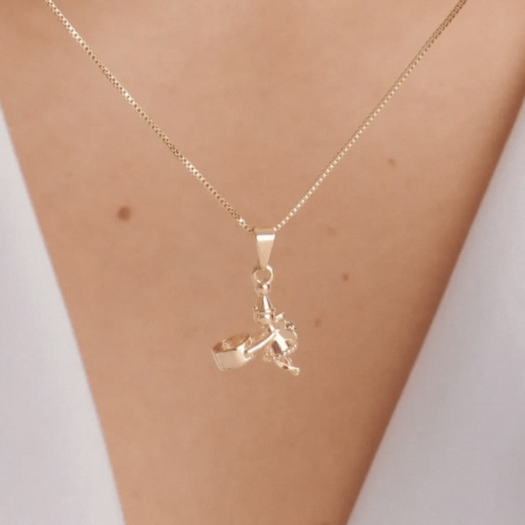 Colar Gargantilha Corrente com Pingente Fada Do Dente Banhada Folheada Ouro 18k