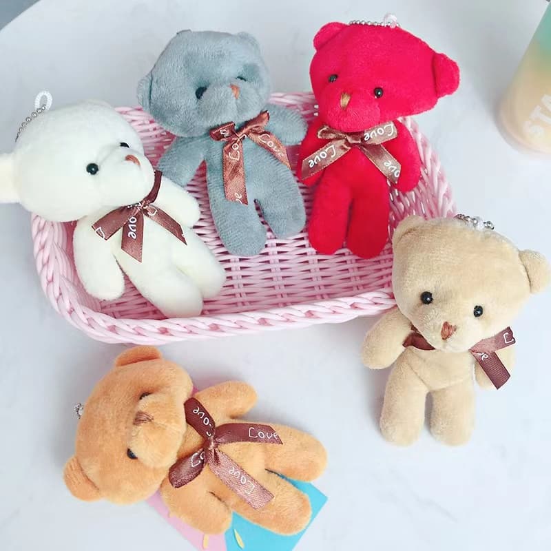 Chaveiro Com Pingente De Urso Ttedy De Pelúcia 12cm envia cor aleatorio