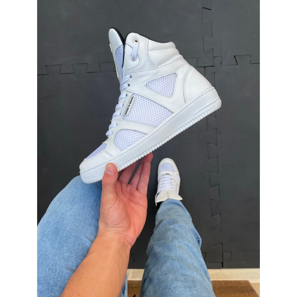 Tênis Cano Alto Em Couro Liso Todo Branco Academia, Esportes, Oferta.