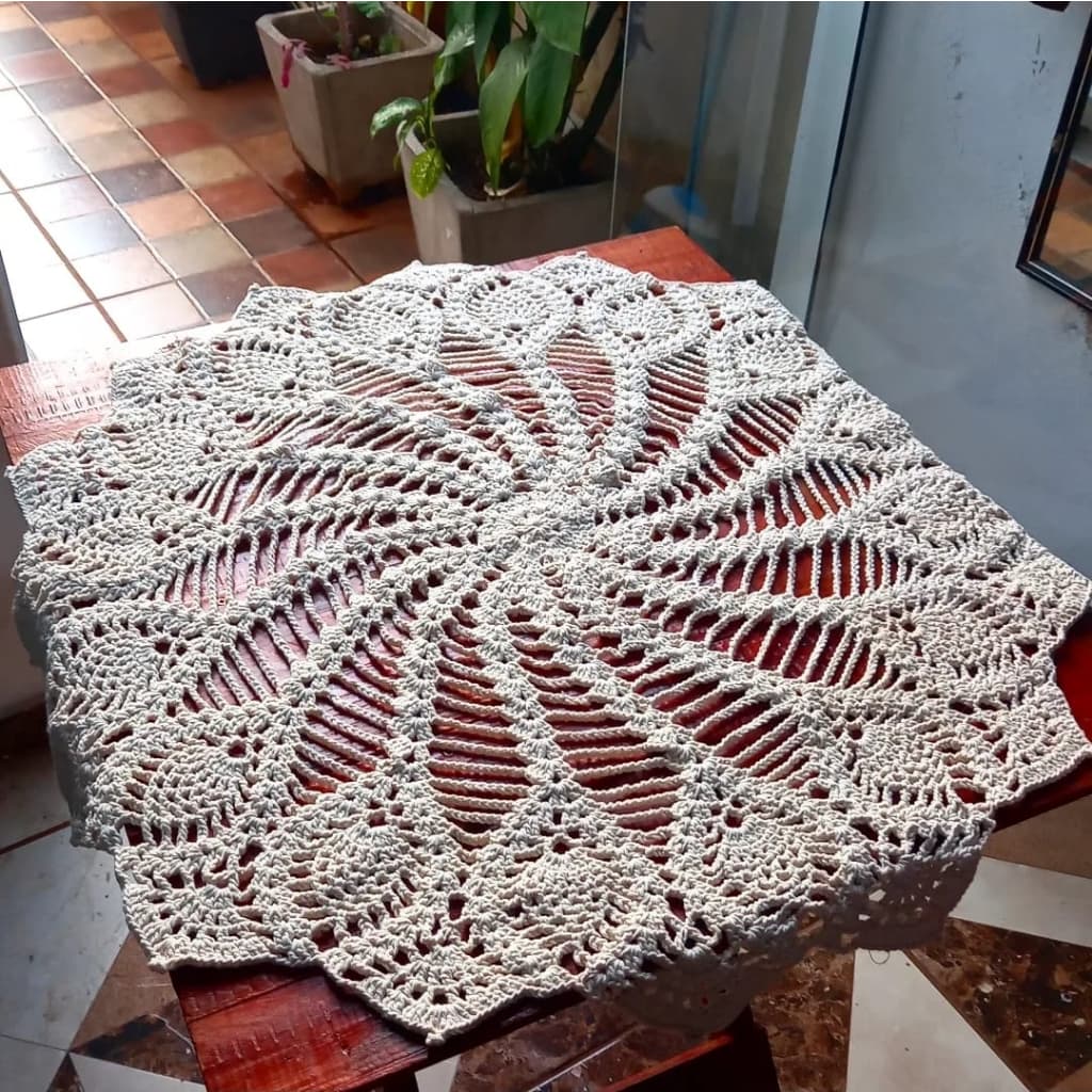 Toalha de Mesa Redonda em Crochê Casa Decoração Tapete Sala Cozinha Presentes Artesanal Artesanato