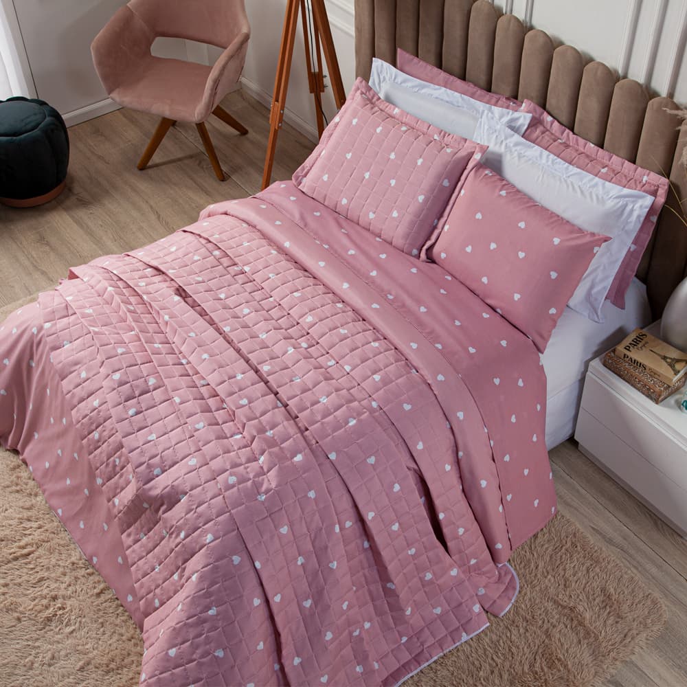 Colcha de Cama Casal Queen Cobre Leito 3 Pçeas  Estampa Coração Rosa Cama Posta