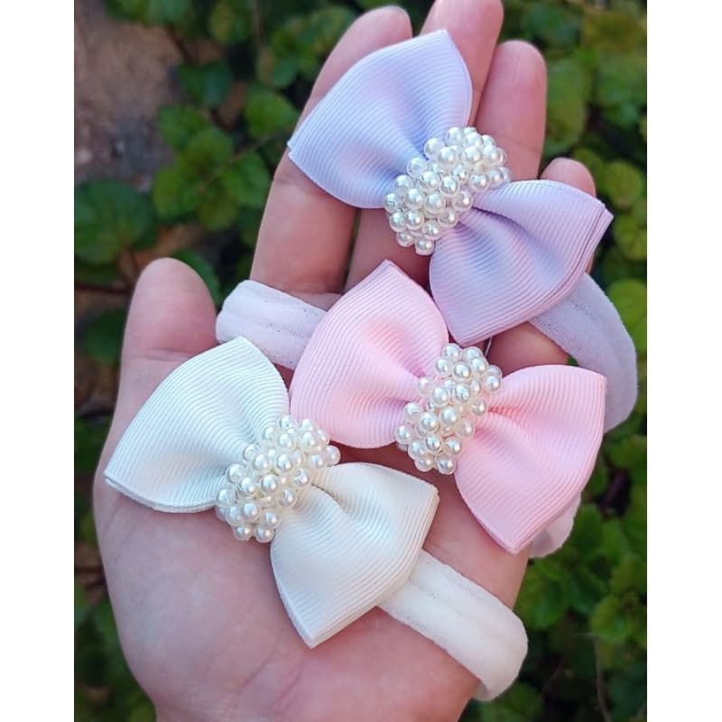kit com 3 faixas de cabelo para bebê RN lacinho pequeno bordado com pérolas