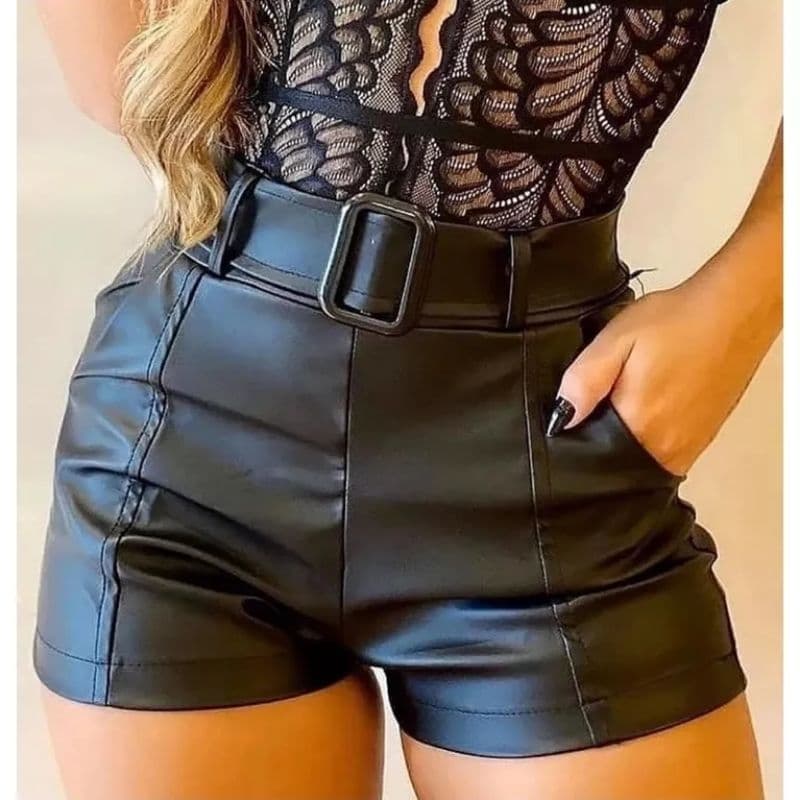 SHORTS COURO FAKE super blogueira