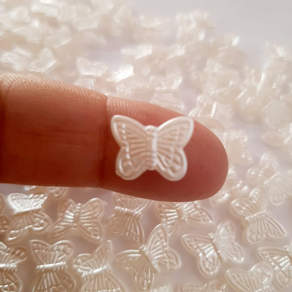 Miçanga Borboleta Perolada Entremeio 10x13mm Borboletinha Passante para Artesanato