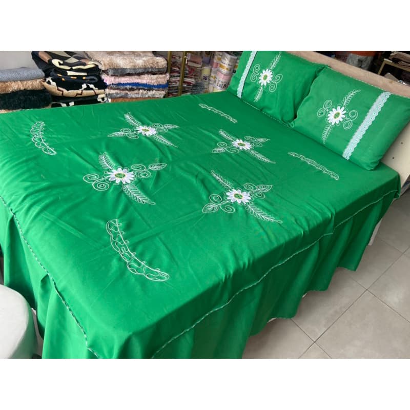 Colcha Bordada Casal Box com Fronhas 2,50m x 2,60m Tobias Barreto Sergipe