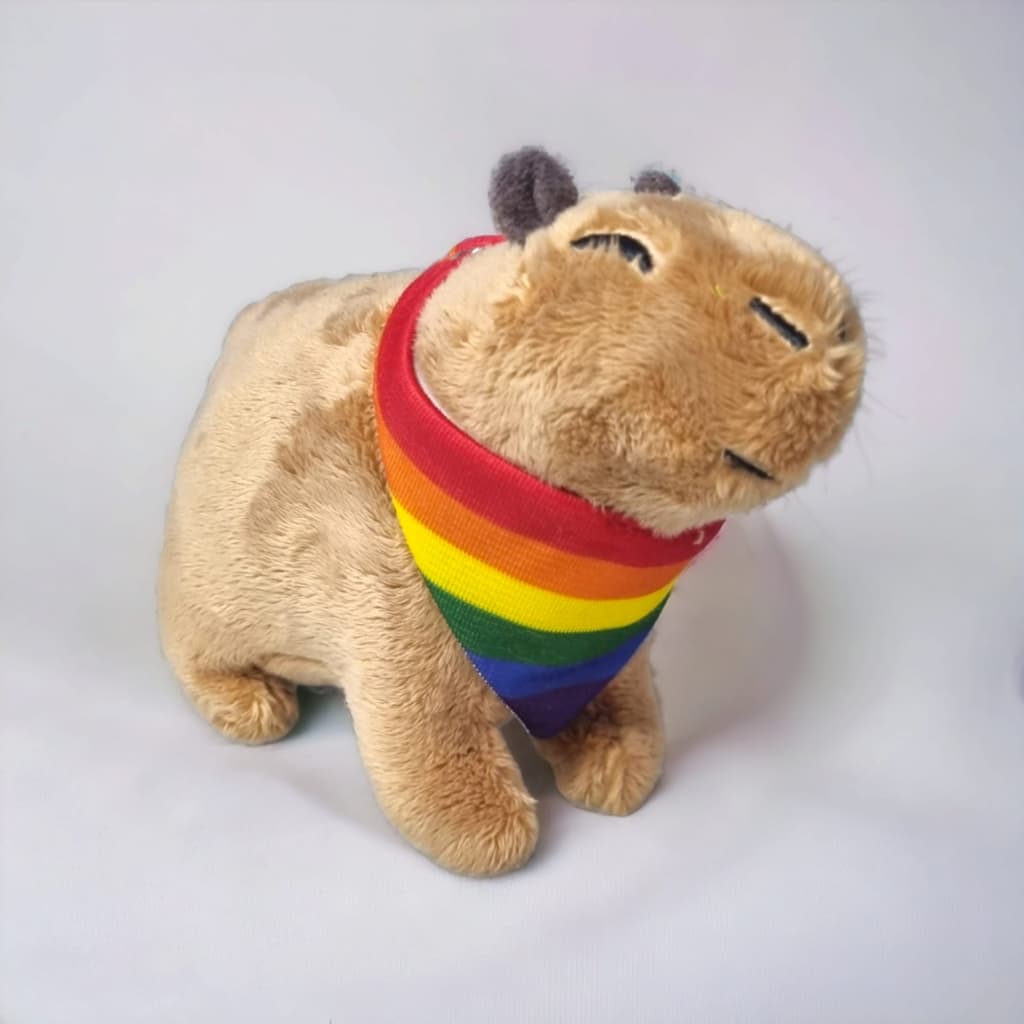 Brinquedos De Pelucia Capivara Filó Bandana Arco Irís