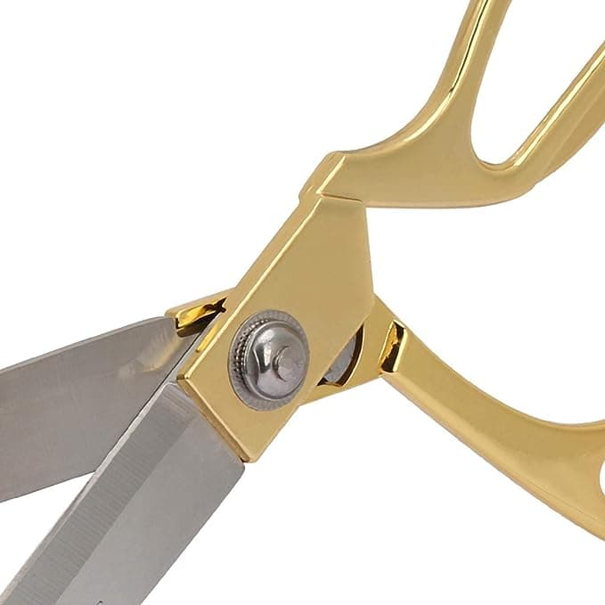 Tesoura Alfaiate De Costura Profissional 8.5 polegadas (22cm) Tecido Dourada Aço Tesoura Alfaiate Profissional Costura Tecido Aço Inox Grande Tesoura Profissional DOURADA para Alfaiate, Costura e Tecidos Comprimento 22 cm Aço Inox