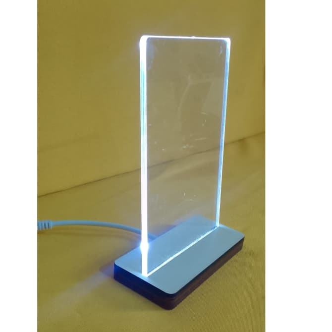 Luminária de Acrilico Personalizada com Gravação Logo Cliente