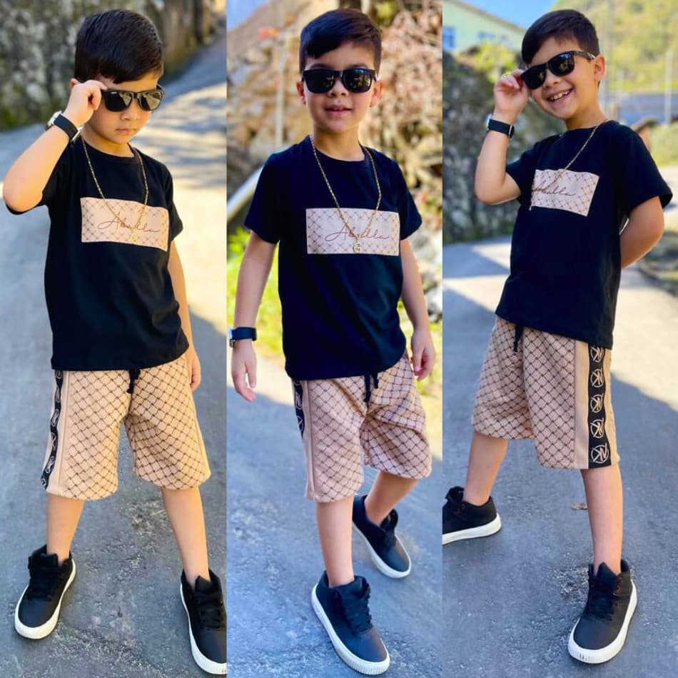 Conjunto Infantil Kit Roupa Camiseta Bermuda Juvenil Novidade Top de Linha