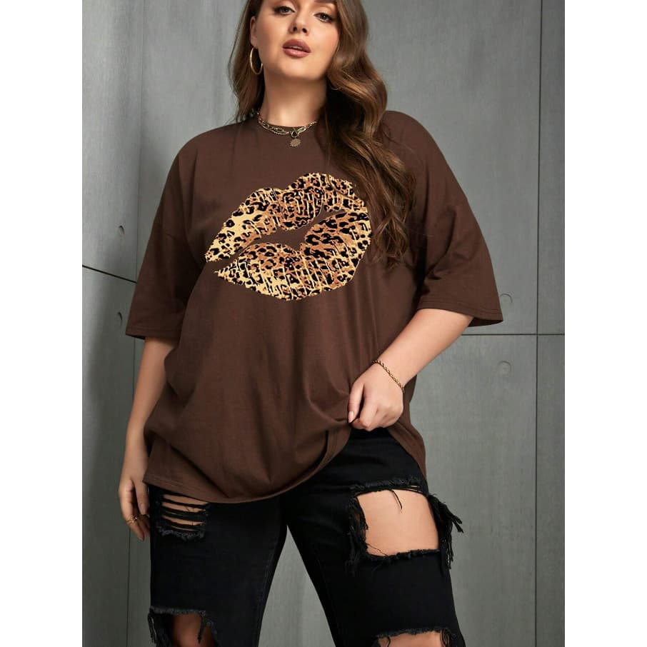 Camiseta Beijo Onça Animal Print Oversized Feminina Manga Curta Streetwear Plus Size Básica