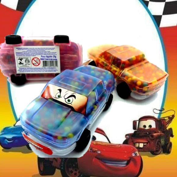 12 Brinquedo carrinhos divertidos com balinhas de frutas.